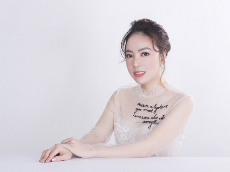 Doanh nhân Nguyễn Thị Thanh Bình – CEO Công ty TNHH MTV Mỹ viện Vian: “Mỗi chúng ta là những bông hoa đầy hương sắc trong một khu vườn tràn ngập sắc màu”